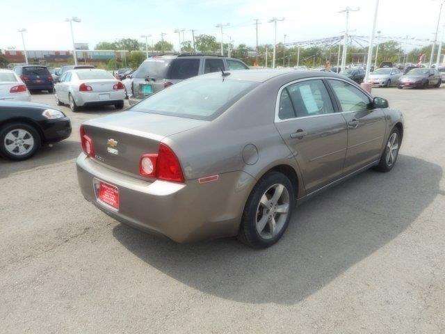 Chevrolet Malibu 2011 photo 4